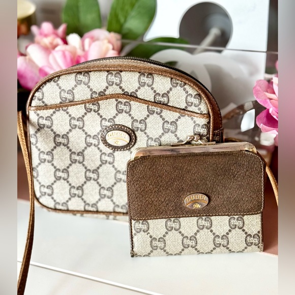 Gucci Handbags - Gucci Plus Bundle w Rare Kisslock